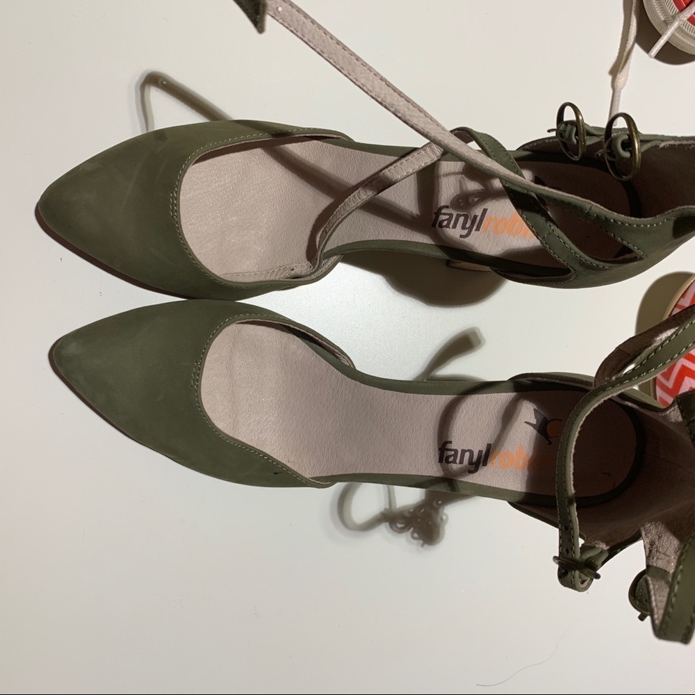 Faryl robin heels army green
